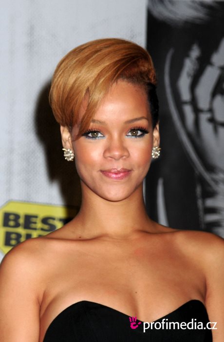 Rihanna haar rihanna-haar-59_6